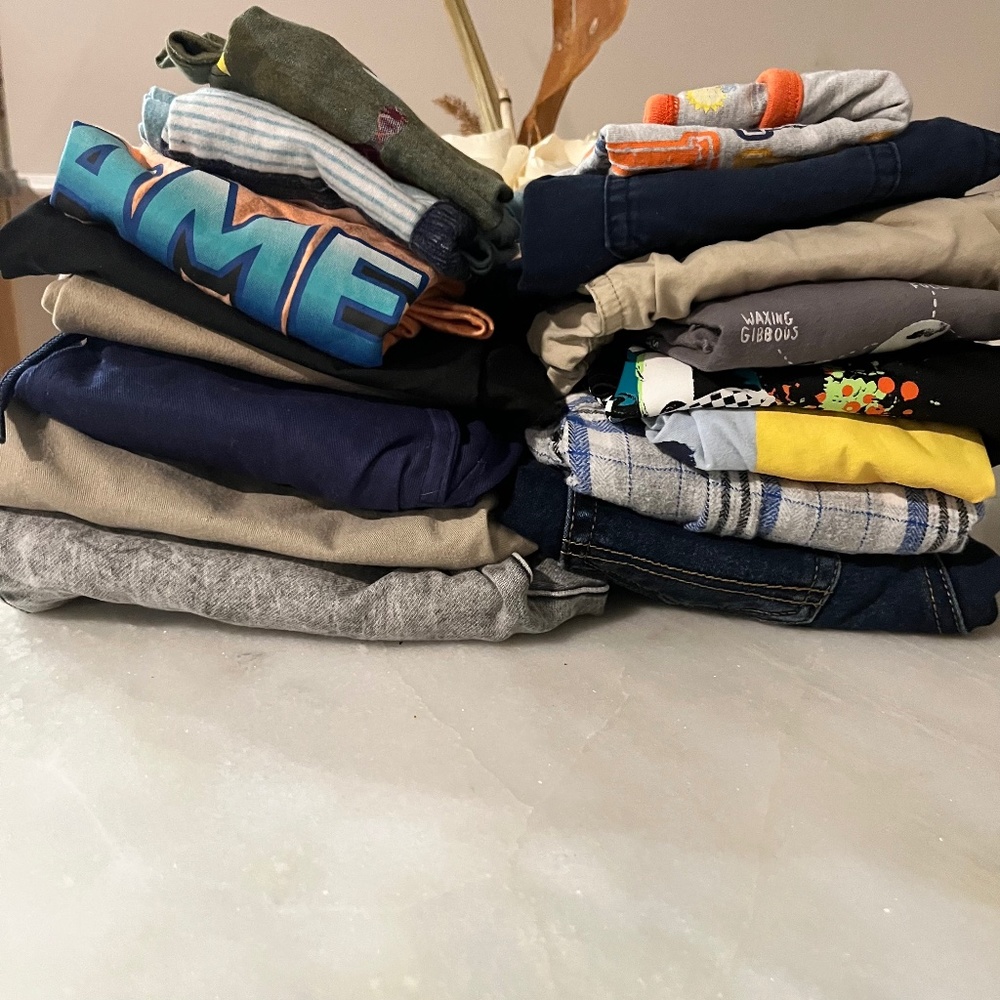 16 pieces Boys 4, 4-5,6, some 8 Lot clothes